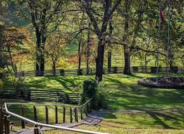 tennessee/east-tennessee/landmark/sam-houston-historic-schoolhouse