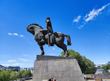 georgia/tbilisi/vera/landmark/statue-of-king-vakhtang-gorgasali