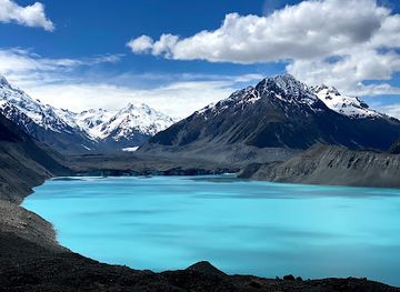 new-zealand/mount-cook-national-park/landmark/tasman-glacier-car-park