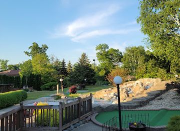 wisconsin/lake-geneva/landmark/paradise-golf-park