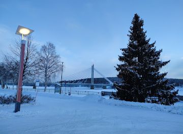finland/lapland/landmark/lumberjack-s-candle-bridge
