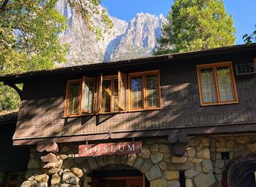 california/yosemite-village/landmark/yosemite-museum