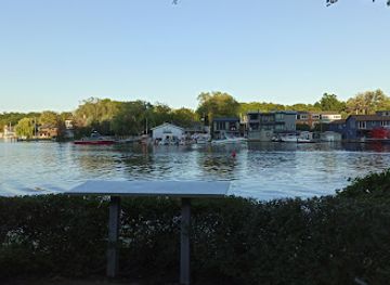 michigan/saugatuck/landmark/the-pump-house-museum