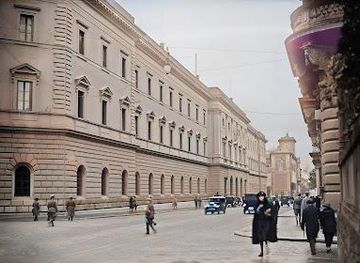 vatican-city/vatican-pinacoteca/landmark/via-venti-settembre