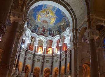 france/provence/landmark/basilique-du-sacre-coeur-de-jesus