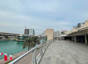 bahrain/amwaj-islands/landmark/grafeatii-bistro-bowl