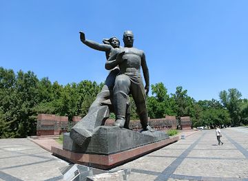 uzbekistan/tashkent/mirzo-ulugbek/landmark/monument-of-courage