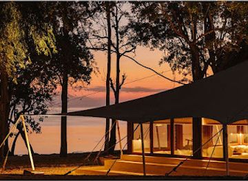 indonesia/pulau-moyo/landmark/amanwana