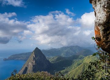 saint-lucia/canaries-quarter/landmark/adeline-s-art-cafe