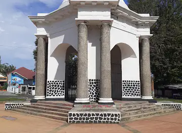 Thomas Parr Monument