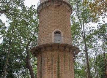 france/camargue/landmark/chateau-d-avignon