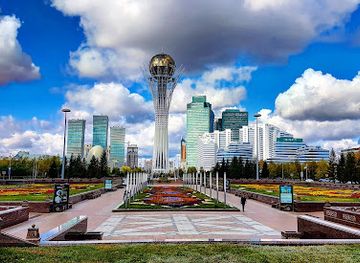 kazakhstan/nur-sultan/khan-shatyr-entertainment-center/landmark/singing-fountain