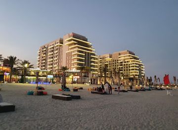 bahrain/amwaj-islands/landmark/marassi-beach