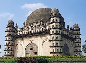 india/karnataka/landmark/fort-bijapur