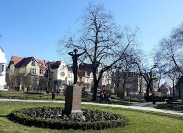 poland/bydgoszcz/bartodzieje/landmark/the-archer-statue-in-bydgoszcz