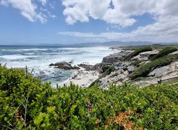 south-africa/overberg/landmark/walker-bay-nature-reserve-office