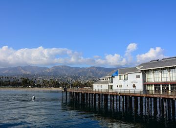 california/santa-barbara/landmark/stearns-wharf