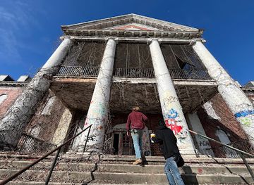 virginia/staunton/landmark/former-dejarnette-sanitorium