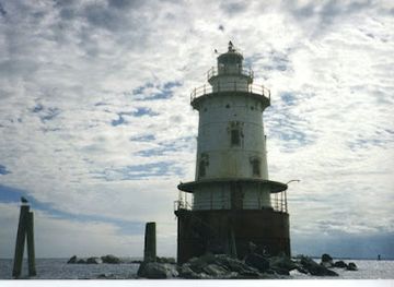 connecticut/stamford/springdale/landmark/stamford-harbor-ledge-lighthouse