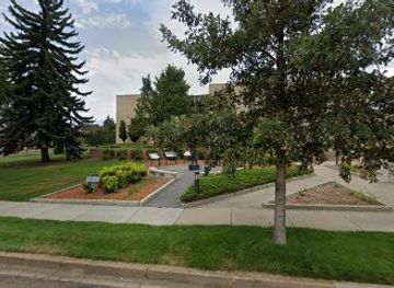 north-dakota/theodore-roosevelt-national-park/landmark/theodore-roosevelt-statue-young-tr-enters-the-arena