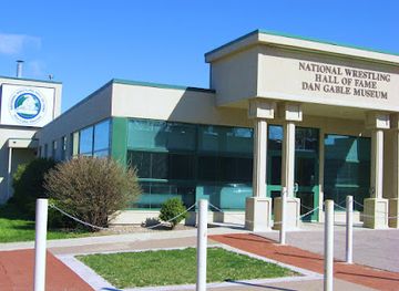 iowa/waterloo/landmark/dan-gable-wrestling-museum