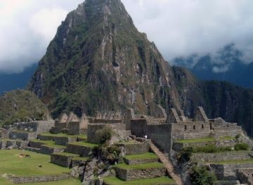 peru/apurimac/landmark/sacred-rock-at-machu-picchu
