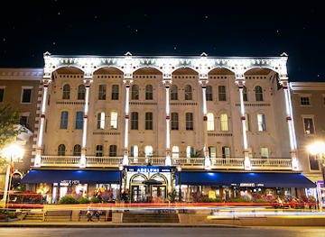 new-york/saratoga-springs/landmark/the-adelphi-hotel