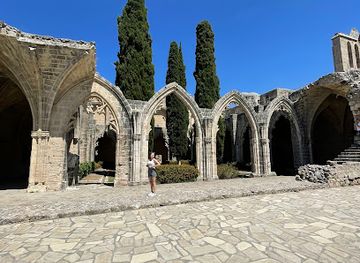 cyprus/kyrenia/bellapais/landmark/bellapais-palace