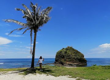 philippines/pagudpud/landmark/timmangtang-rock