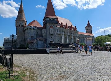 romania/hunedoara/landmark/muzeul-trenuletelor-valentin-banciu