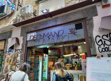 italy/naples/spaccanapoli/landmark/decumano-31-il-cuoppo-ed-altro
