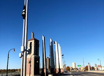 north-dakota/fargo/landmark/veterans-memorial-bridge