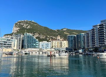 gibraltar/queensway-quay/landmark/ocean-village