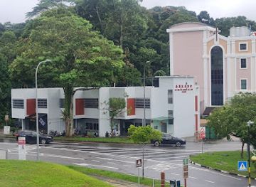 singapore/holland-village/landmark/bukit-timah-hill