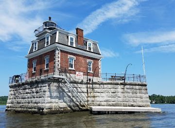 new-york/hudson-valley/landmark/hudson-athens-lighthouse