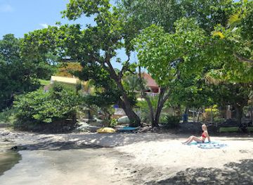 saint-vincent-and-the-grenadines/bequia/landmark/fernando-s-hideaway