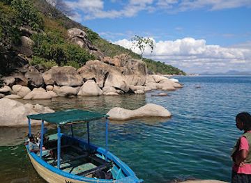 malawi/lake-malawi/landmark/lake-malawi-national-park-visitors-center