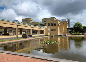 netherlands/the-hague/statenkwartier/landmark/kunstmuseum-den-haag