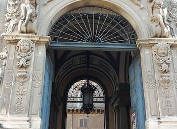 italy/catania/landmark/piazza-manganelli