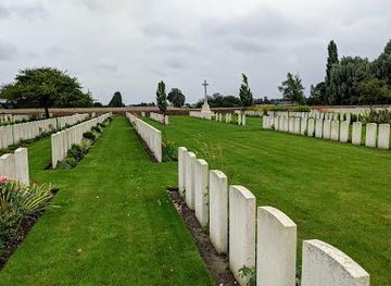 belgium/kortrijk/landmark/rue-petillon-military-cemetery-fleurbaix