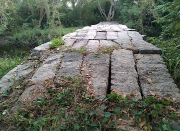 sri-lanka/north-central-province/landmark/mahakanadarawa-stone-bridge