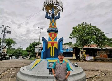 indonesia/komodo-national-park/landmark/patung-komodo-mendunia