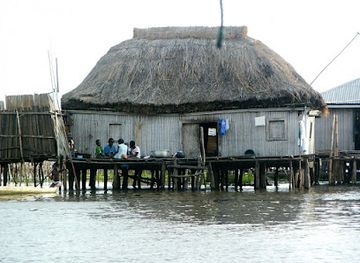 benin/ganvie-village/landmark/ganvie-visite-tourisme