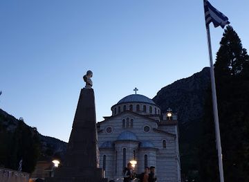 greece/western-greece/landmark/gravia-inn