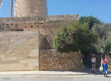 malta/hondoq-bay/landmark/ta-kola-windmill