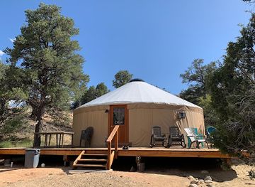 utah/escalante/landmark/escalante-yurts-near-bryce-canyon