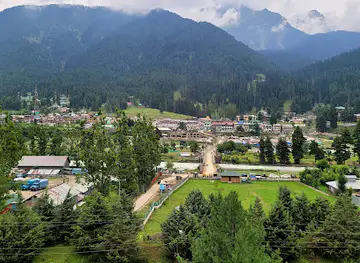 Betab Valley Chandanwari, Pahalgam J&K.