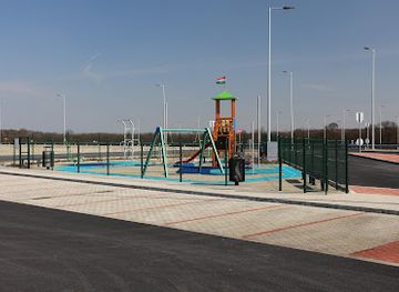 hungary/western-transdanubia/landmark/baboti-komplex-pihenohely-sopron-fele-vezeto-oldal