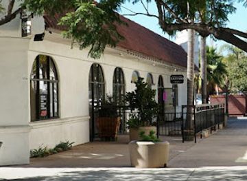 california/oxnard/landmark/downtown-tattoo-body-piercing