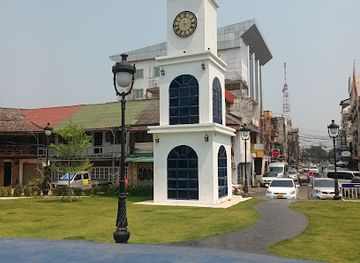 laos/vientiane/landmark/nam-phou-fountain